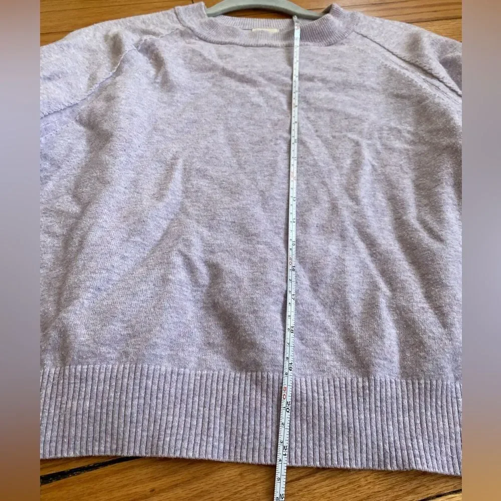 a new day Women's Light Purple Crew Neck Sweater Size Medium